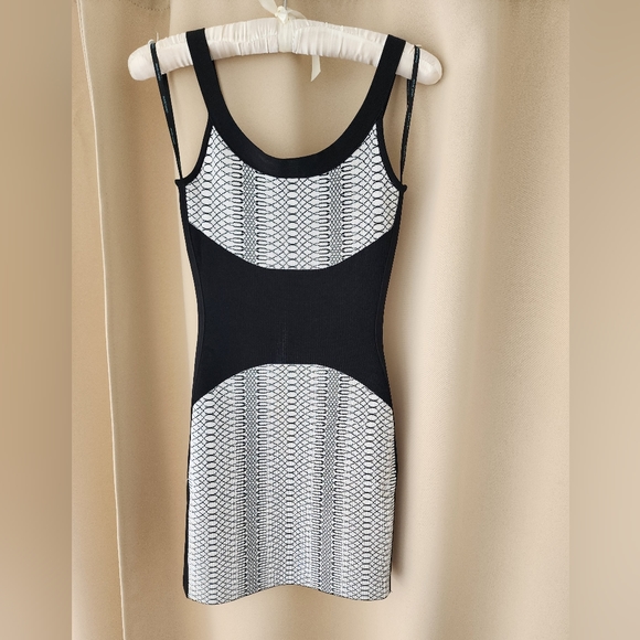 NBW Bandage Marciano Dress - Picture 4 of 6